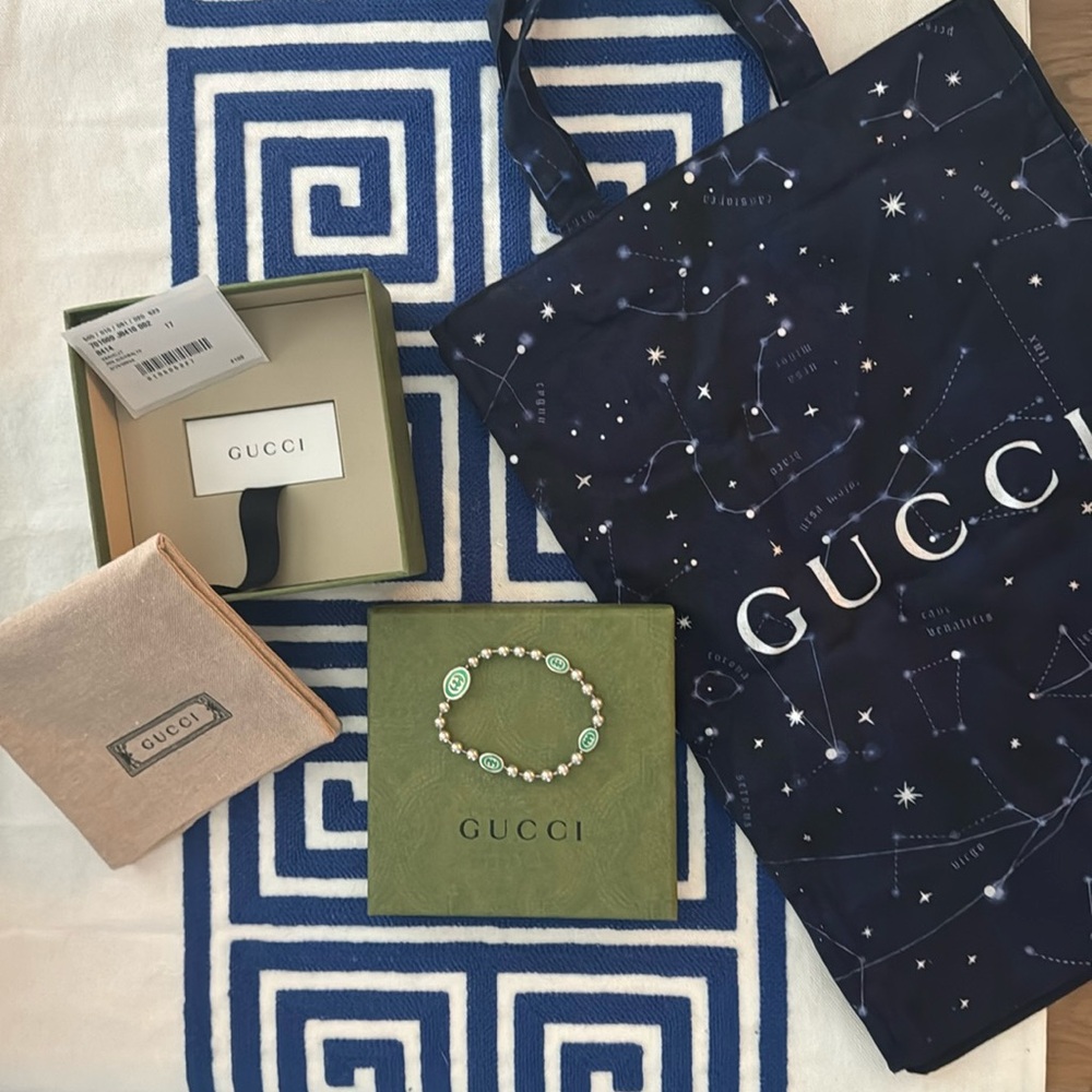 Gucci
Sterling Silver Interlocked G Bead Bracelet 7.5 inches